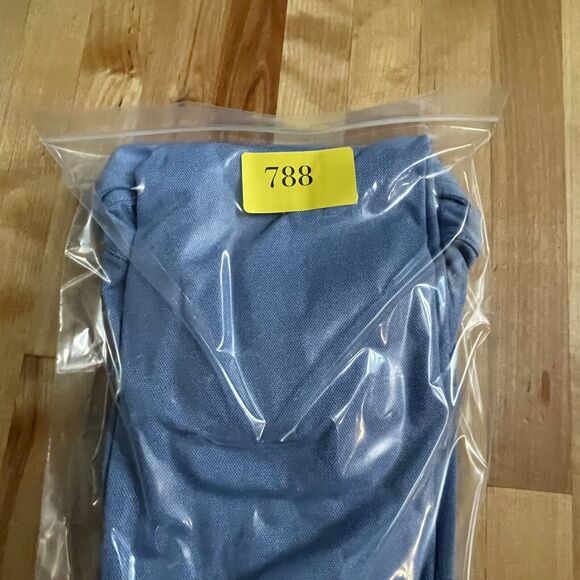 Travis Mathew Shirt Polo Golf Short Sleeve Active Athleasure Pullover Medium EUC - Picture 12 of 12